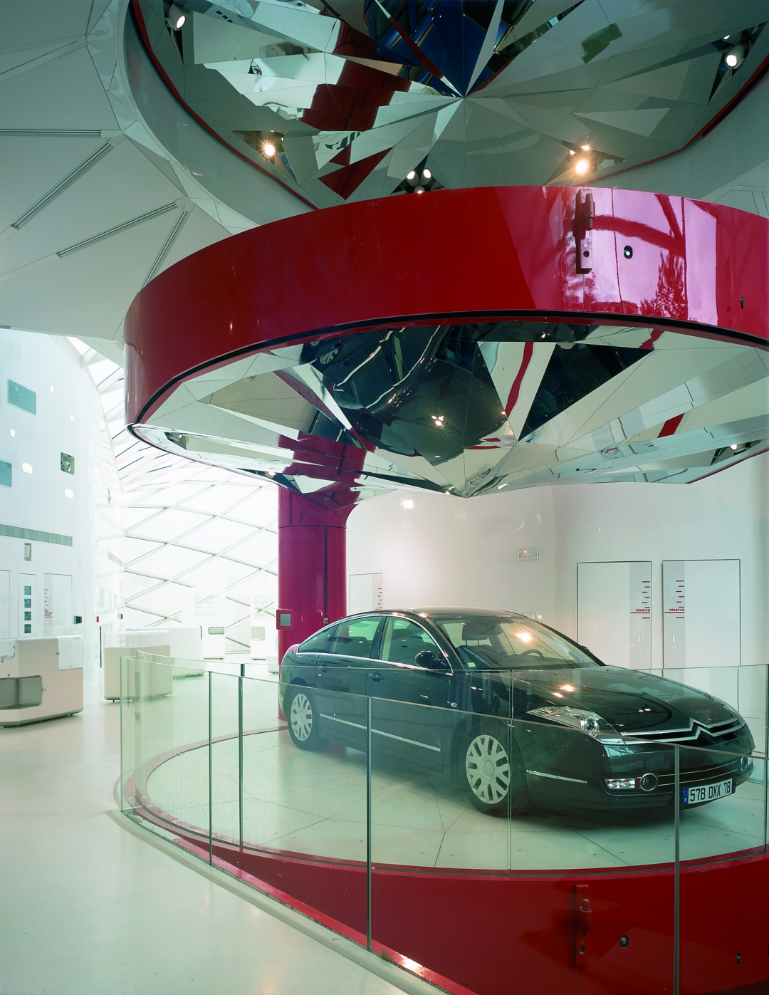 C42” Citroen showroom by Manuelle Gautrand Architecture, Paris